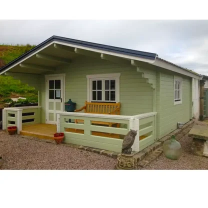 1 bed cabin with verandah and decking
