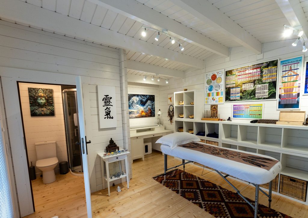 Copy of Blue Yellow Geometric Blank A4 Document Horizontal 1024x724 1